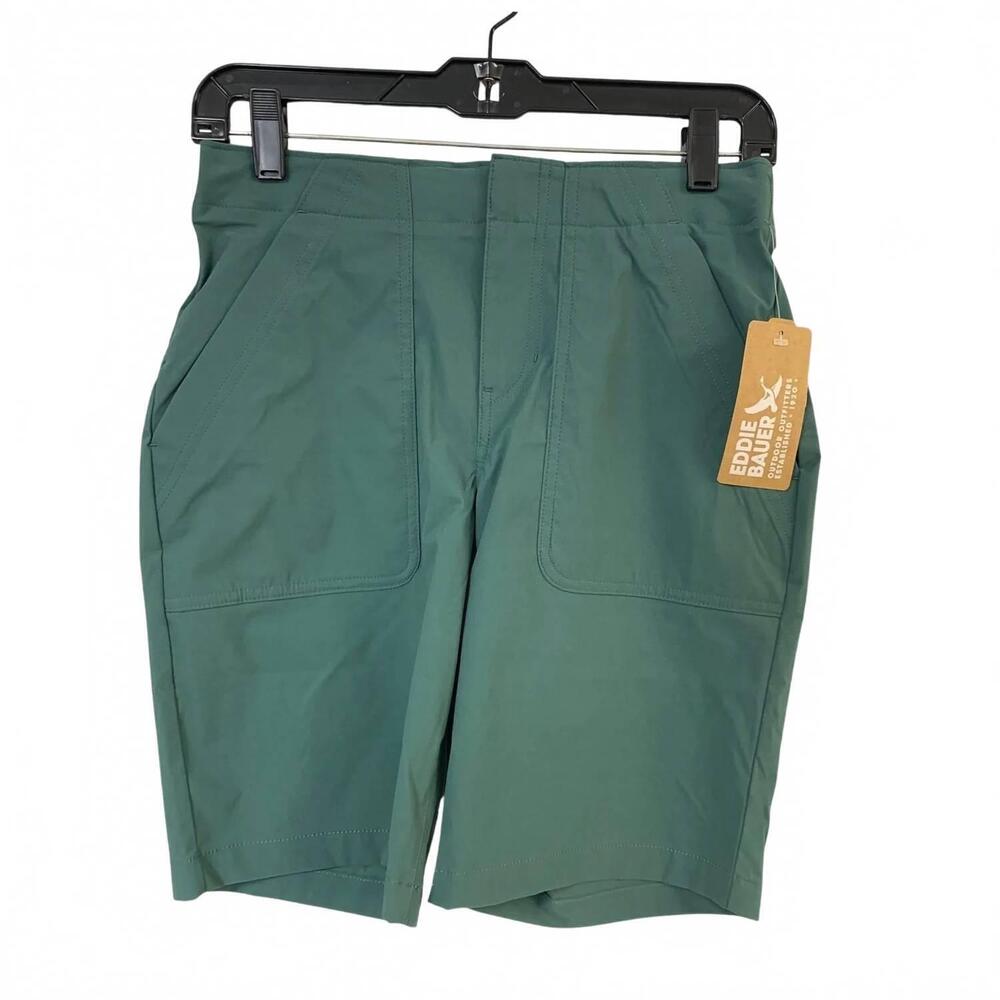NEW EDDIE BAUER women's horizon bermuda shorts in alpine green